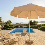 Seaside Aqua Bliss & Serenity With Private Pool *