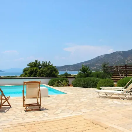 Seaside Aqua Bliss & Serenity With Private Pool *