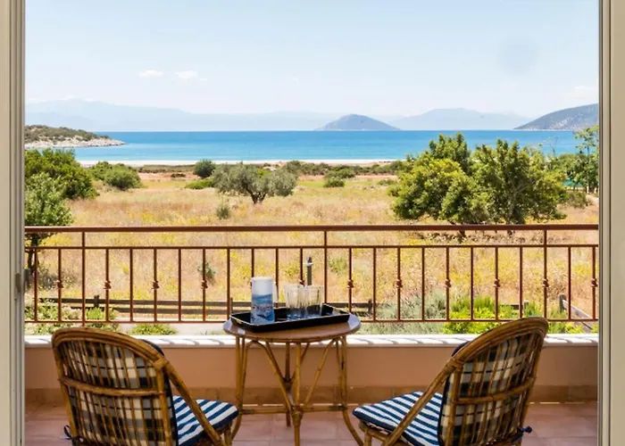 빌라 Seaside Aqua Bliss & Serenity With Private Pool