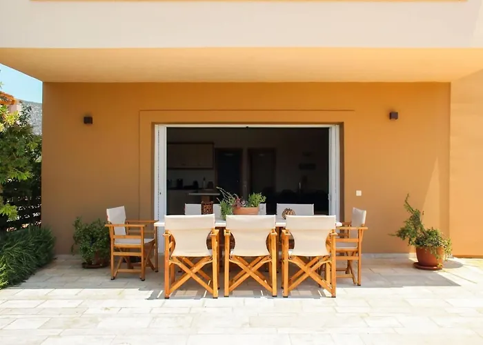Seaside Aqua Bliss & Serenity With Private Pool