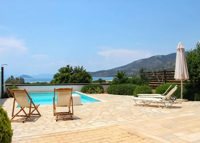 Seaside Aqua Bliss & Serenity With Private Pool *