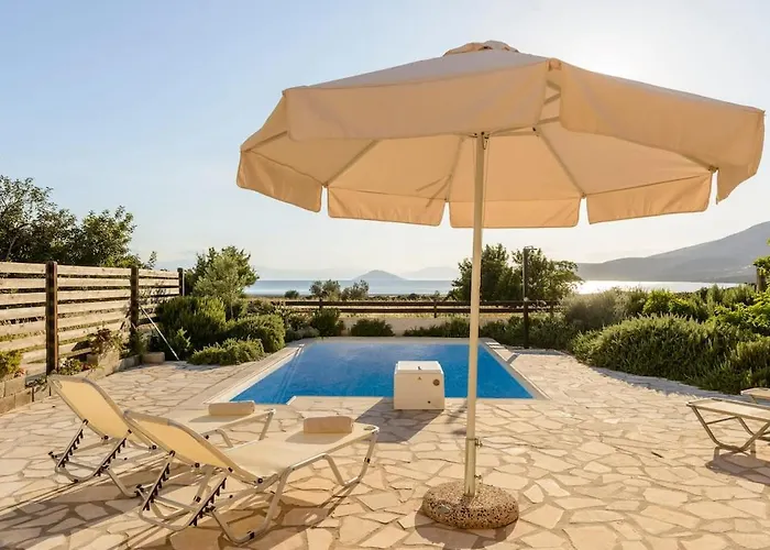 Seaside Aqua Bliss & Serenity With Private Pool *
