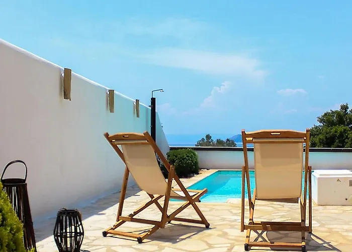 빌라 Seaside Aqua Bliss & Serenity With Private Pool 크라니디