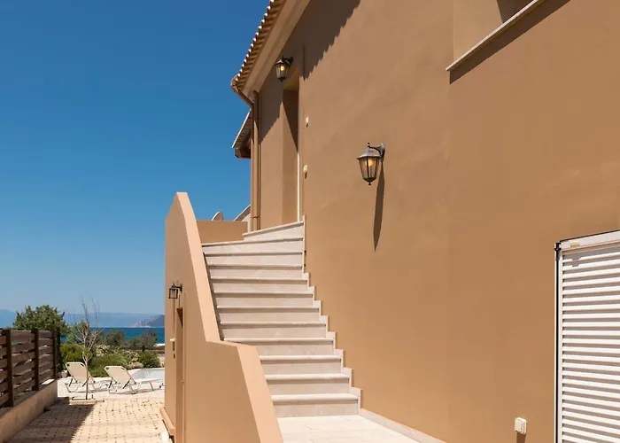 Seaside Aqua Bliss & Serenity With Private Pool Kranidi